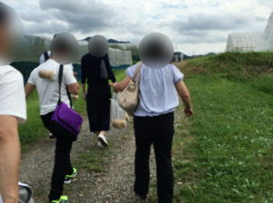 梨狩りの帰り道